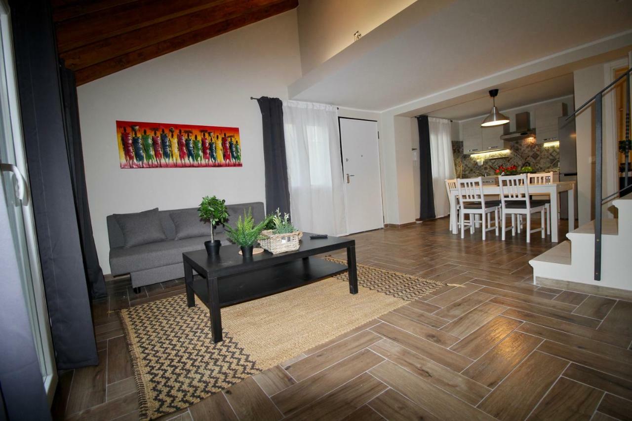Katana Suites Beach อันโญเน บันญี ภายนอก รูปภาพ