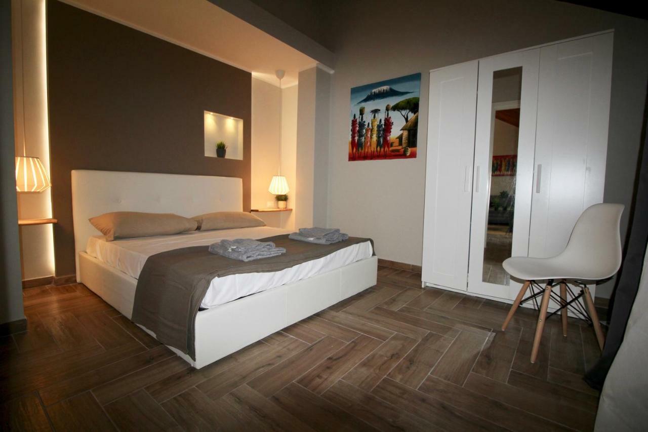 Katana Suites Beach อันโญเน บันญี ภายนอก รูปภาพ